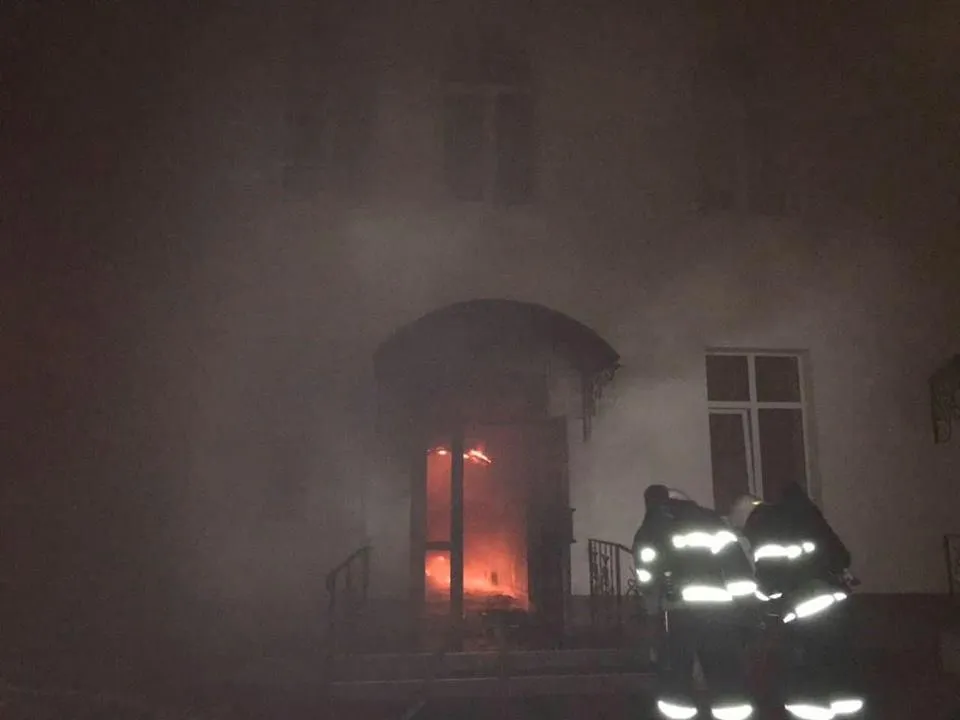 Миколаїв Церква Миколаїв Церква