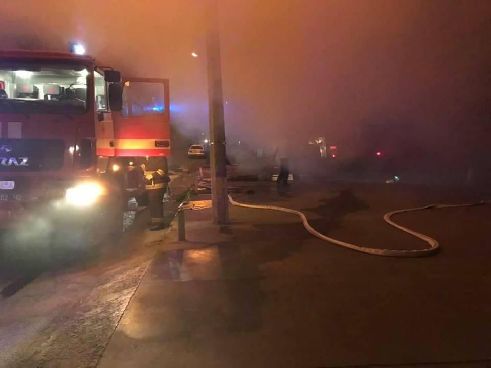 В Николаеве во время службы загорелась церковь: фото и видео