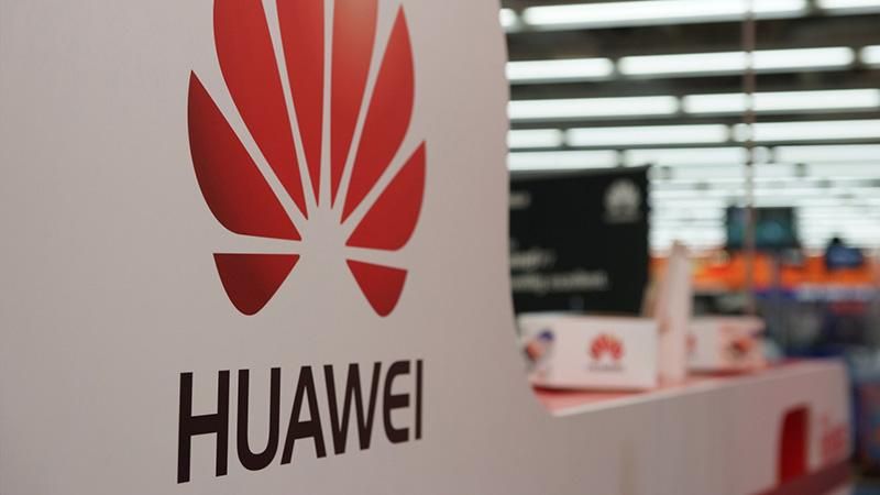 В сети появились фото и характеристики смартфона Huawei Pro P30