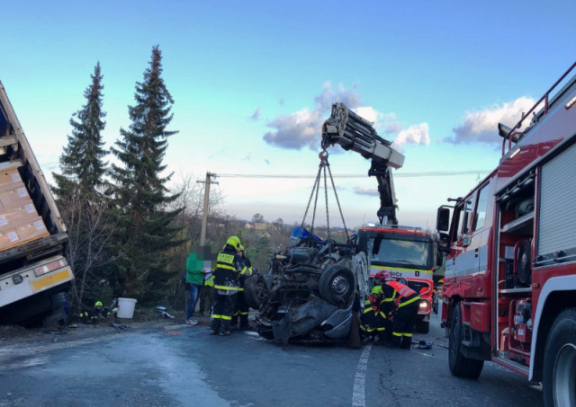 ДТП в Чехии: в аварии погибли украинци - фото и видео