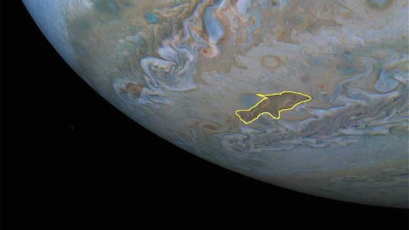 Зонд зафиксировал интересное облако на Юпитере: фото