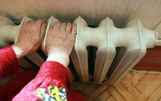 Нет тепла: в Смеле эвакуировали пациентов городской больницы Нет тепла: в Смеле эвакуировали пациентов городской больницы