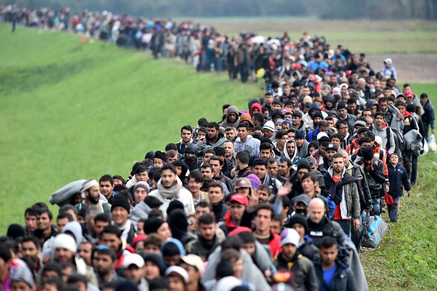 Миграционный кризис в Европе: какие страны не поддержали пакт ООН