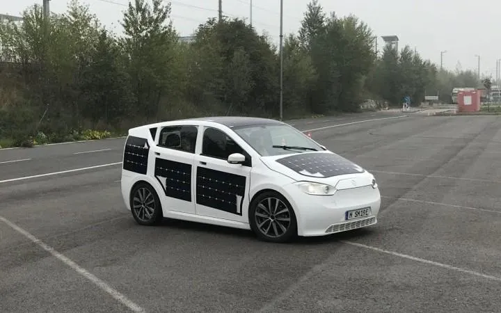 Авто компанії Sono Motors з сонячними панелями