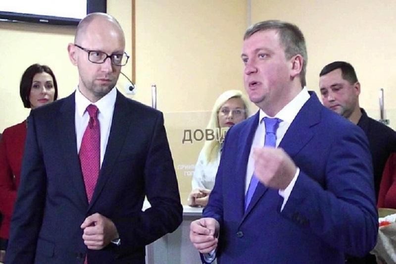 Справи проти Яценюка та Петренка – частина політтехнології, – експерт Справи проти Яценюка та Петренка – частина політтехнології, – експерт