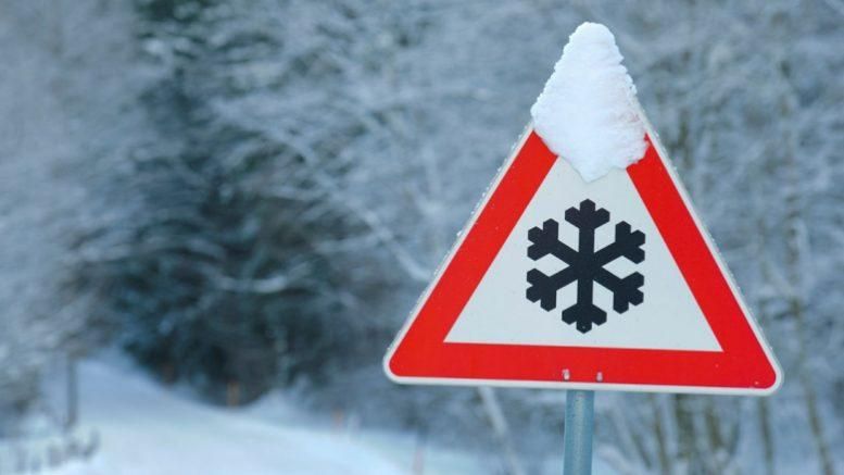 Снігопад в Україні: жертвами негоди стали 11 людей Снігопад в Україні: жертвами негоди стали 11 людей