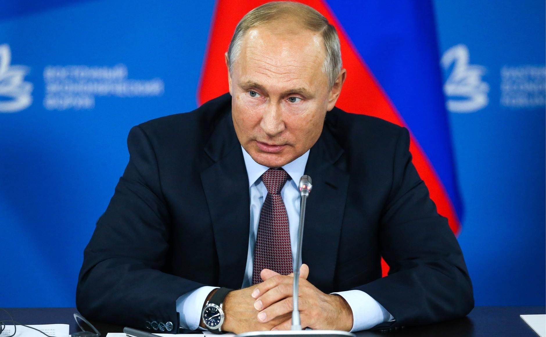 Путин попался на лжи относительно закона о статусе Донбасса Путин попался на лжи относительно закона о статусе Донбасса