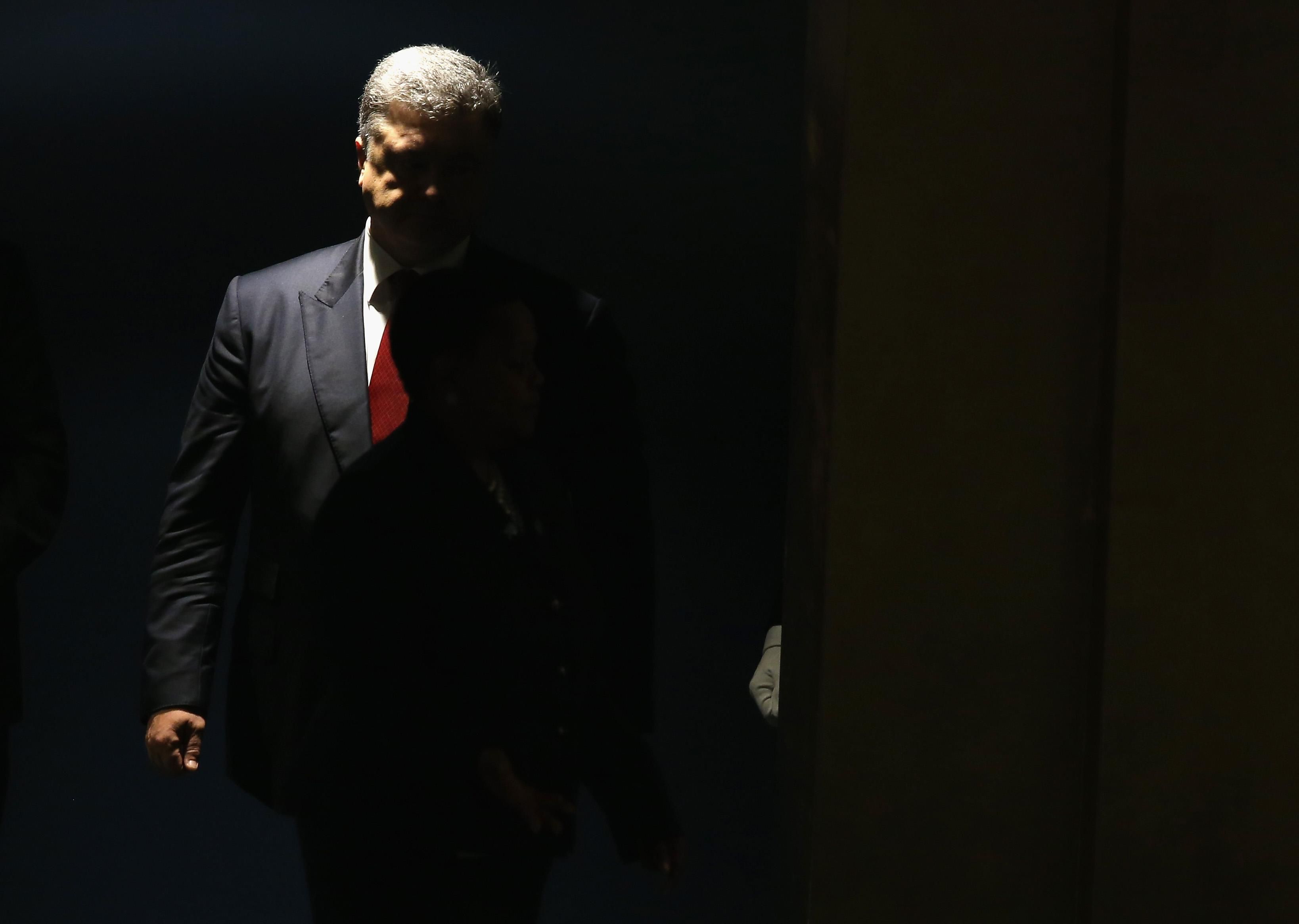 У Порошенко ответили Путину на заявление о смене власти в Украине У Порошенко ответили Путину на заявление о смене власти в Украине