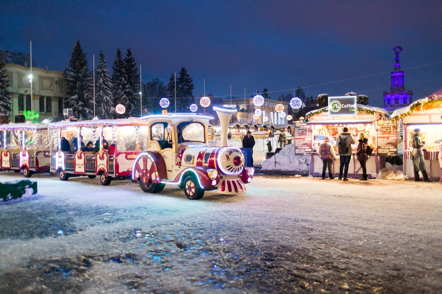 "Зимова країна на ВДНГ" – куди піти у Києві на новорічні свята "Зимова країна на ВДНГ" – куди піти у Києві на новорічні свята