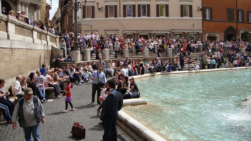 У Римі більше не можна вилазити на фонтани: нові правила міста