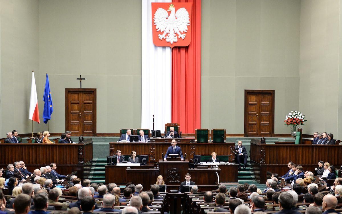 Протистояння Польщі і ЄС через судову реформу: Варшава йде на поступки