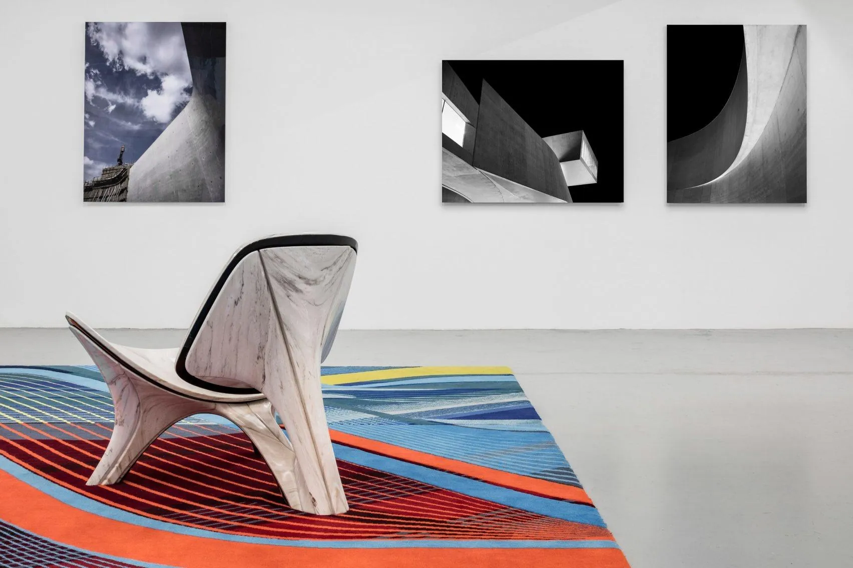 килим стілець виставка Заха Хадід 