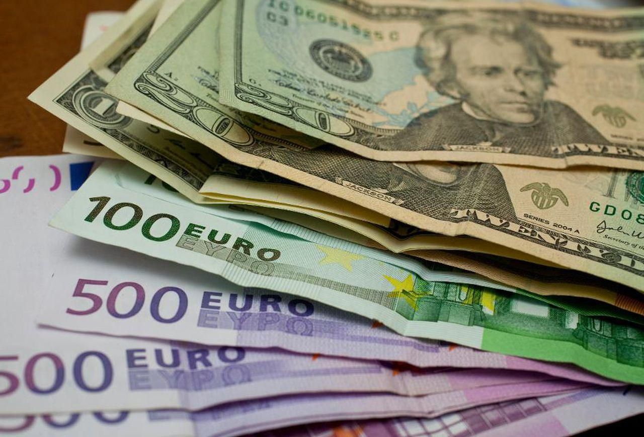 Готівковий курс валют 21 листопада: євро знову почав дешевшати