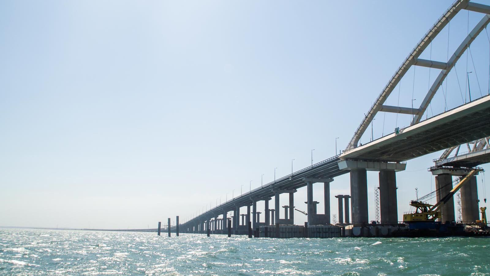 Какое безнадежное будущее ожидает Крымский мост: эксперт пояснил причины катастрофы Какое безнадежное будущее ожидает Крымский мост: эксперт пояснил причины катастрофы