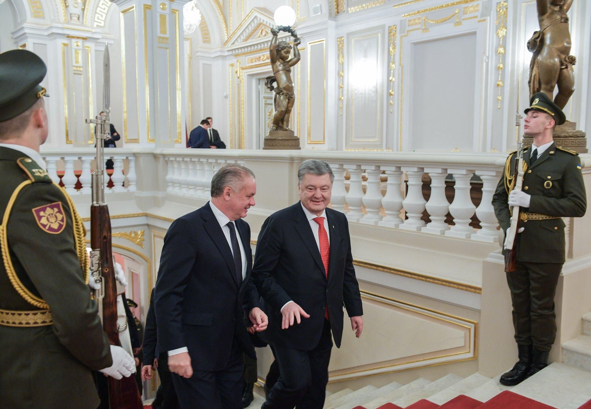 От визитов Путина Крым российским не станет, – Порошенко От визитов Путина Крым российским не станет, – Порошенко