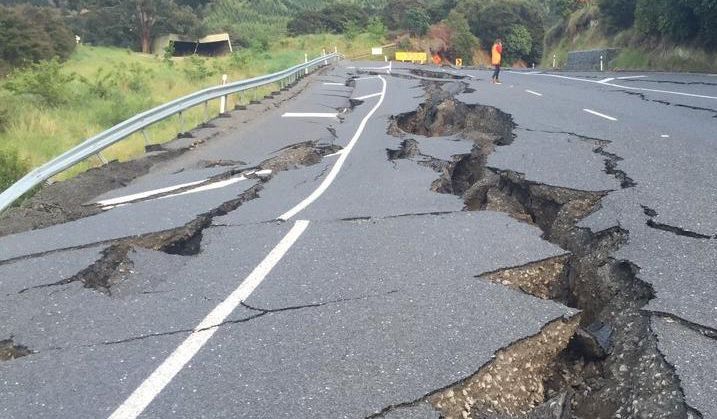 Японію знову сколихнув сильний землетрус Японію знову сколихнув сильний землетрус