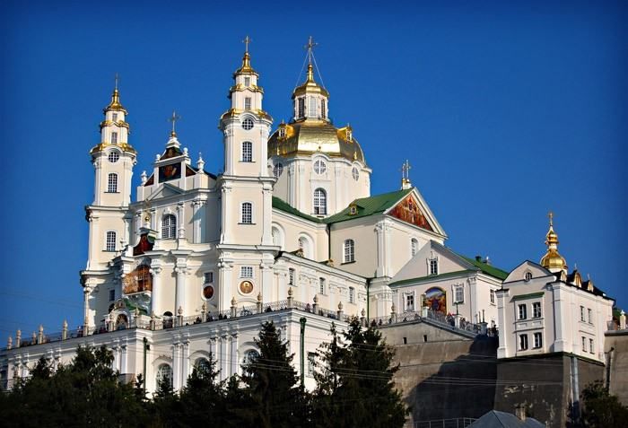 Почаївська лавра заявила про загрозу своїм ченцям через рішення Мін’юсту Почаївська лавра заявила про загрозу своїм ченцям через рішення Мін’юсту
