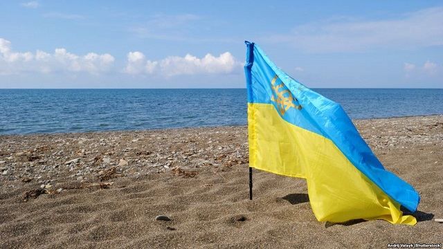 Верят ли украинцы в то, что оккупированный Крым вернется: исследование