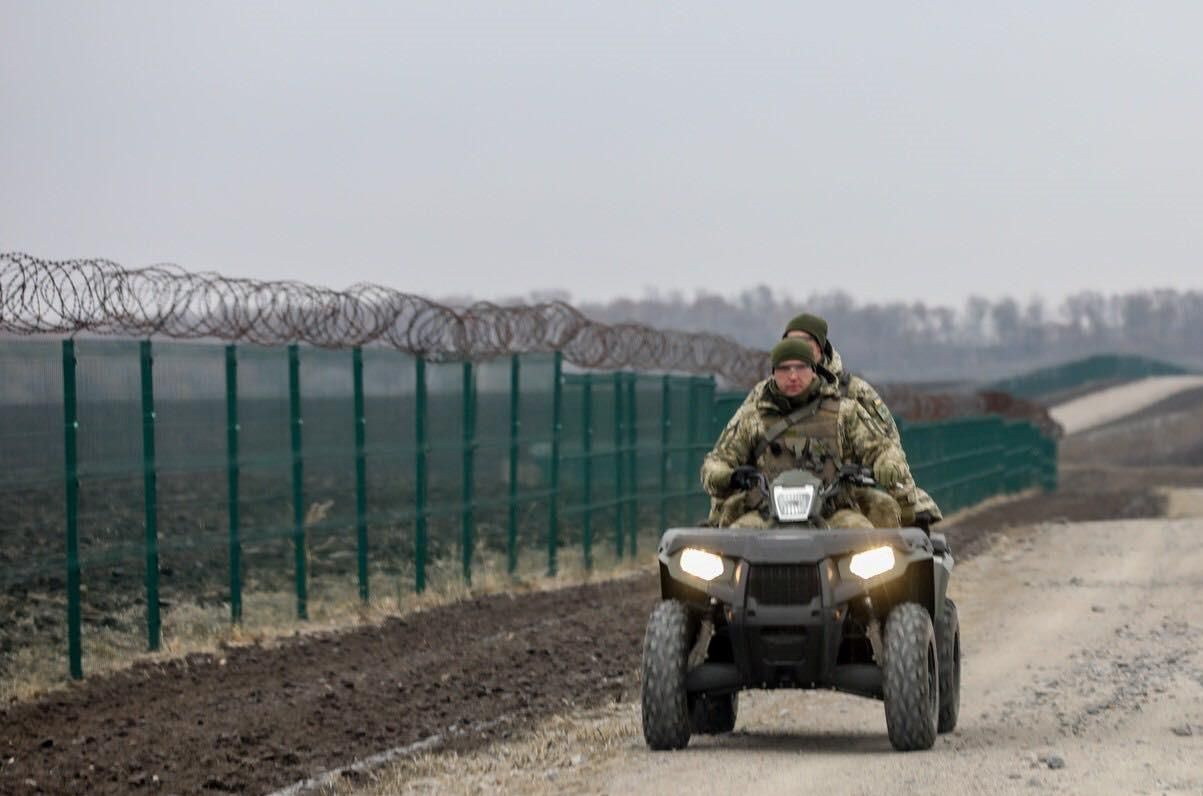 "Стена" на границе с Россией: в МИД рассказали детали и показали фото