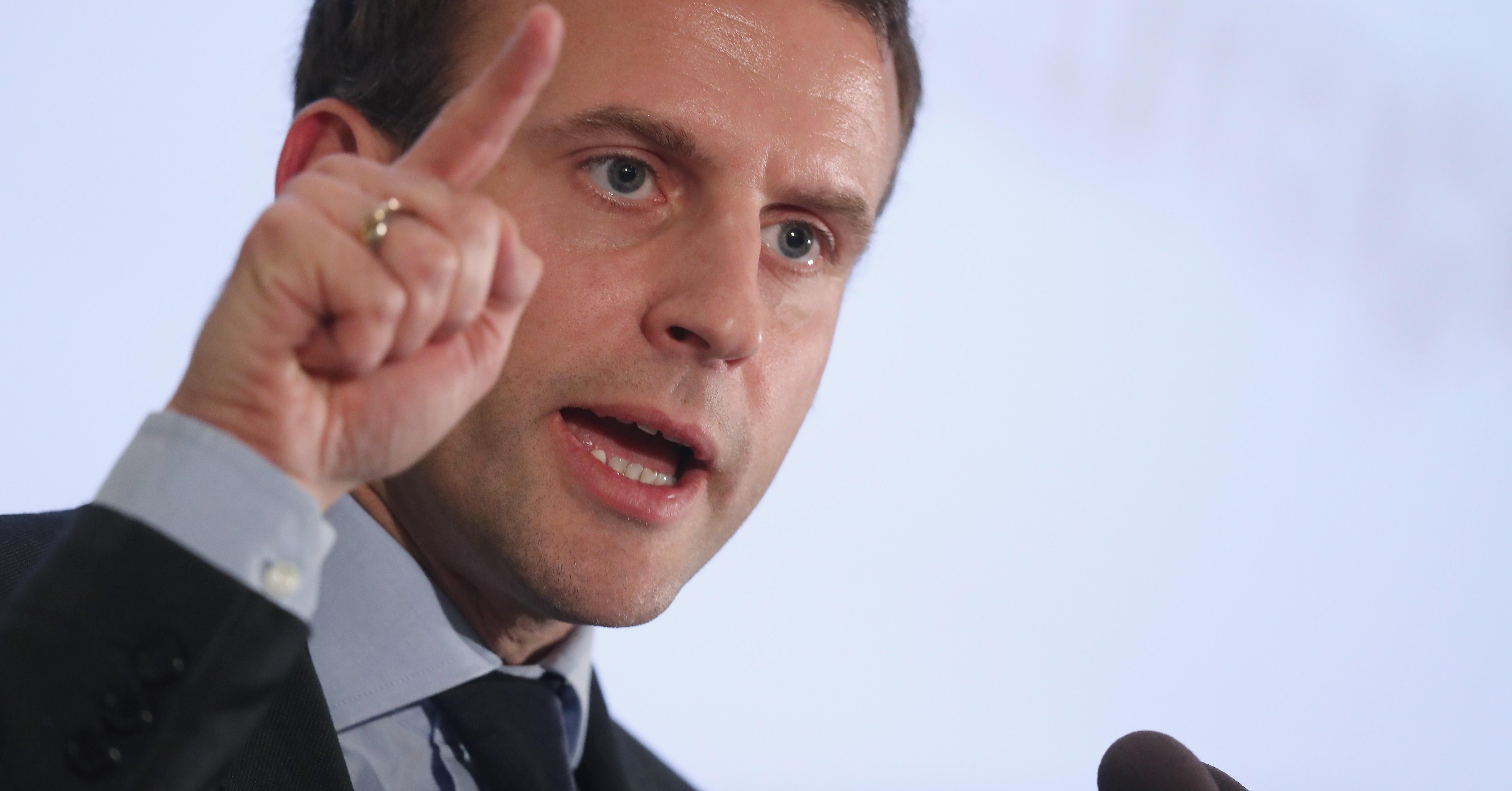 Макрона осудил французских забастовщиков Макрона осудил французских забастовщиков