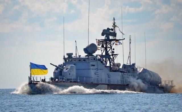 Перекрыть акваторию Азовского моря с помощью систем "Смерч" и "Ольха",  – военный эксперт