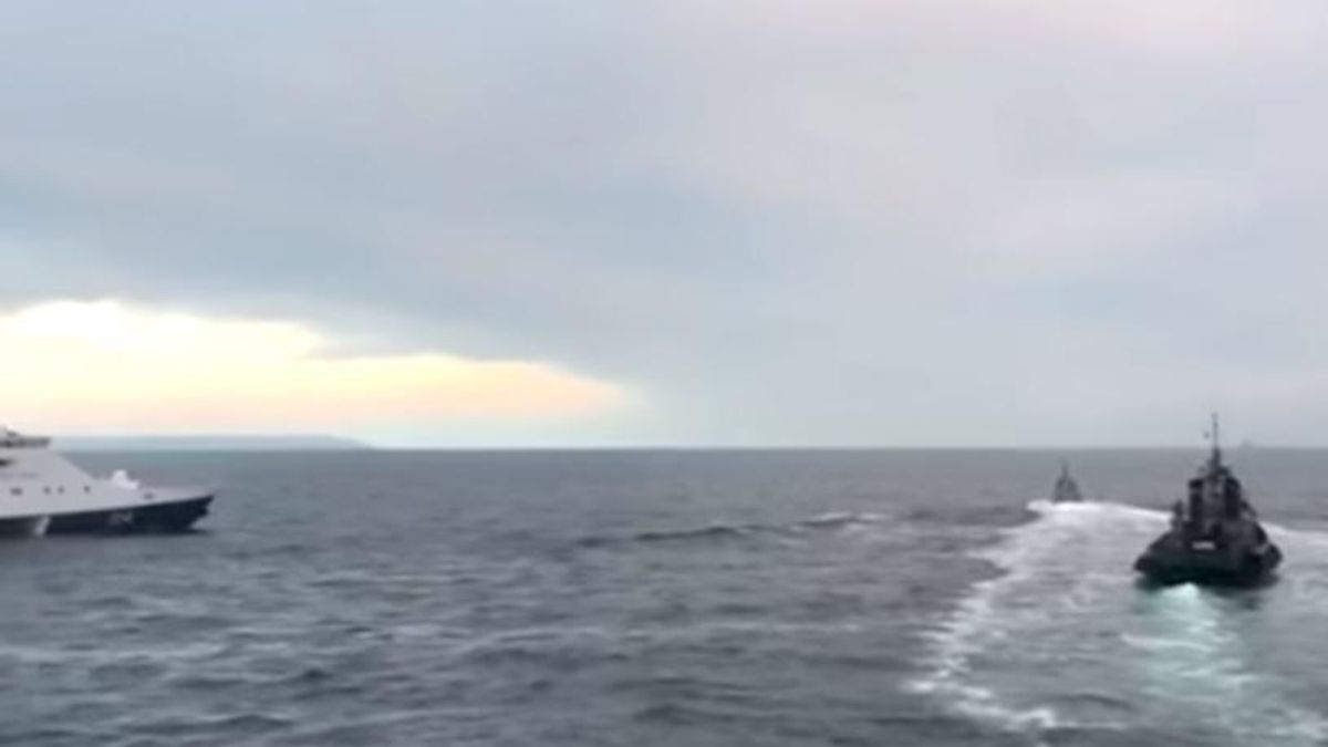 Конфликт в Азовском море: В России опубликовали видео с украинскими кораблями Конфликт в Азовском море: В России опубликовали видео с украинскими кораблями