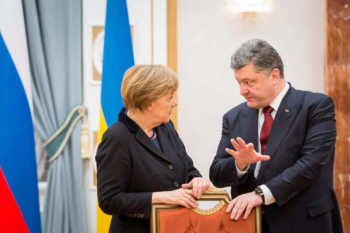 Агресія Росії в Азовському морі: відомі результати розмови Порошенка та Меркель Агресія Росії в Азовському морі: відомі результати розмови Порошенка та Меркель