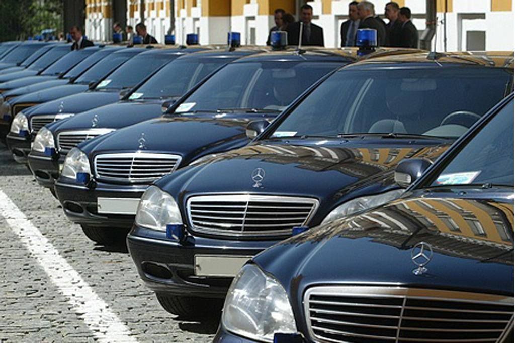 Як Генпрокуратура незаконно закупила авто на понад 13 мільйонів гривень: розслідування