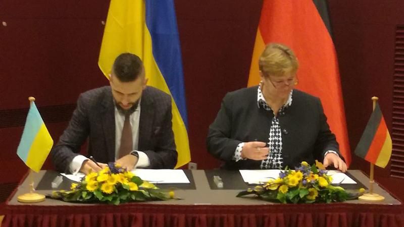 Німеччина виділить Україні величезну фінансову допомогу: відома сума Німеччина виділить Україні величезну фінансову допомогу: відома сума