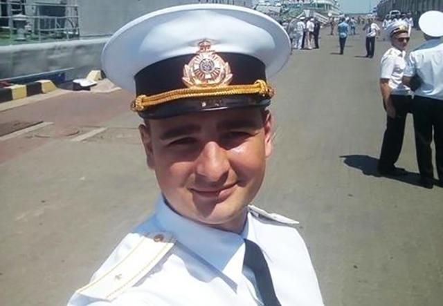 На зв'язок вийшов ще один поранений на Азові український моряк