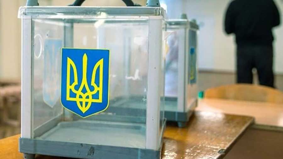 Чьи рейтинги упадут из-за введения военного положения: мнение эксперта Чьи рейтинги упадут из-за введения военного положения: мнение эксперта