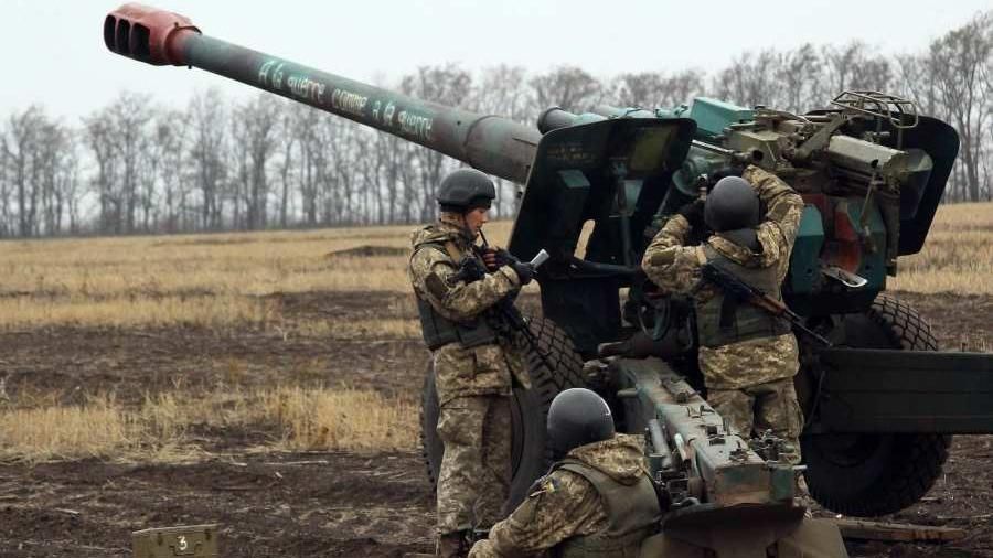 Военное положение в Украине: боевики несколько уменьшили активность на Донбассе