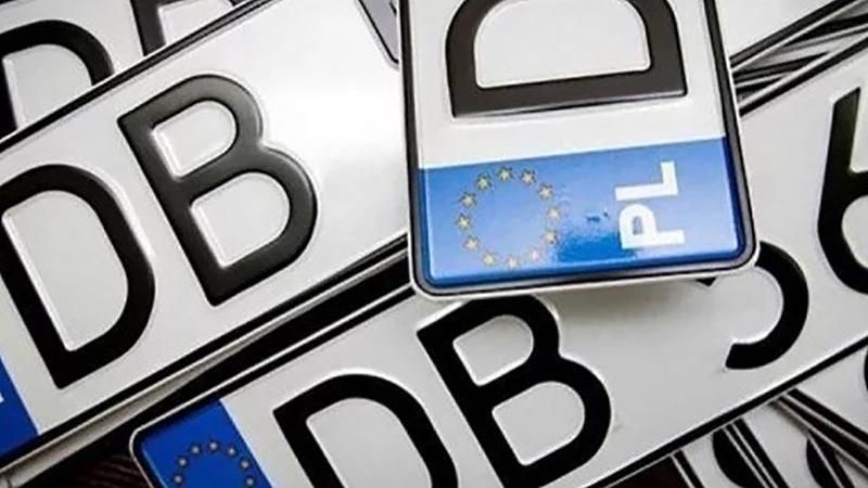 Протести "євробляхерів": на кордоні зі Словаччиною рух досі ускладнено Протести "євробляхерів": на кордоні зі Словаччиною рух досі ускладнено