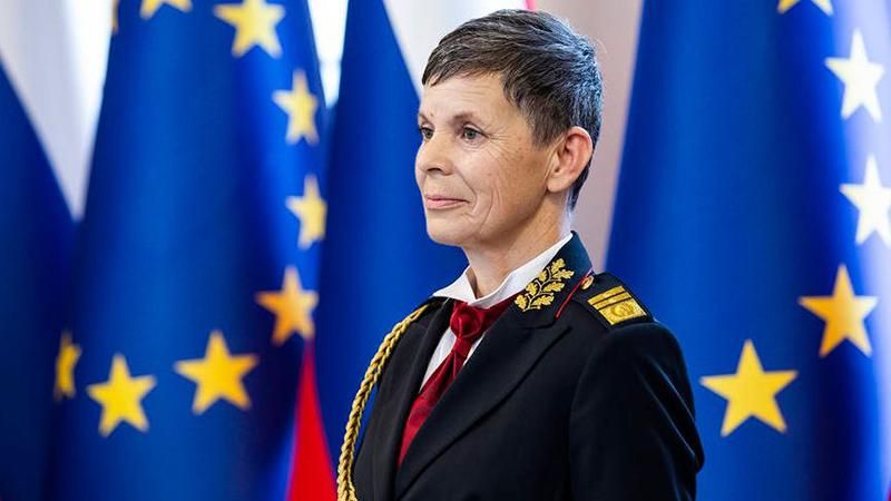 Впервые в истории женщина возглавила армию страны НАТО