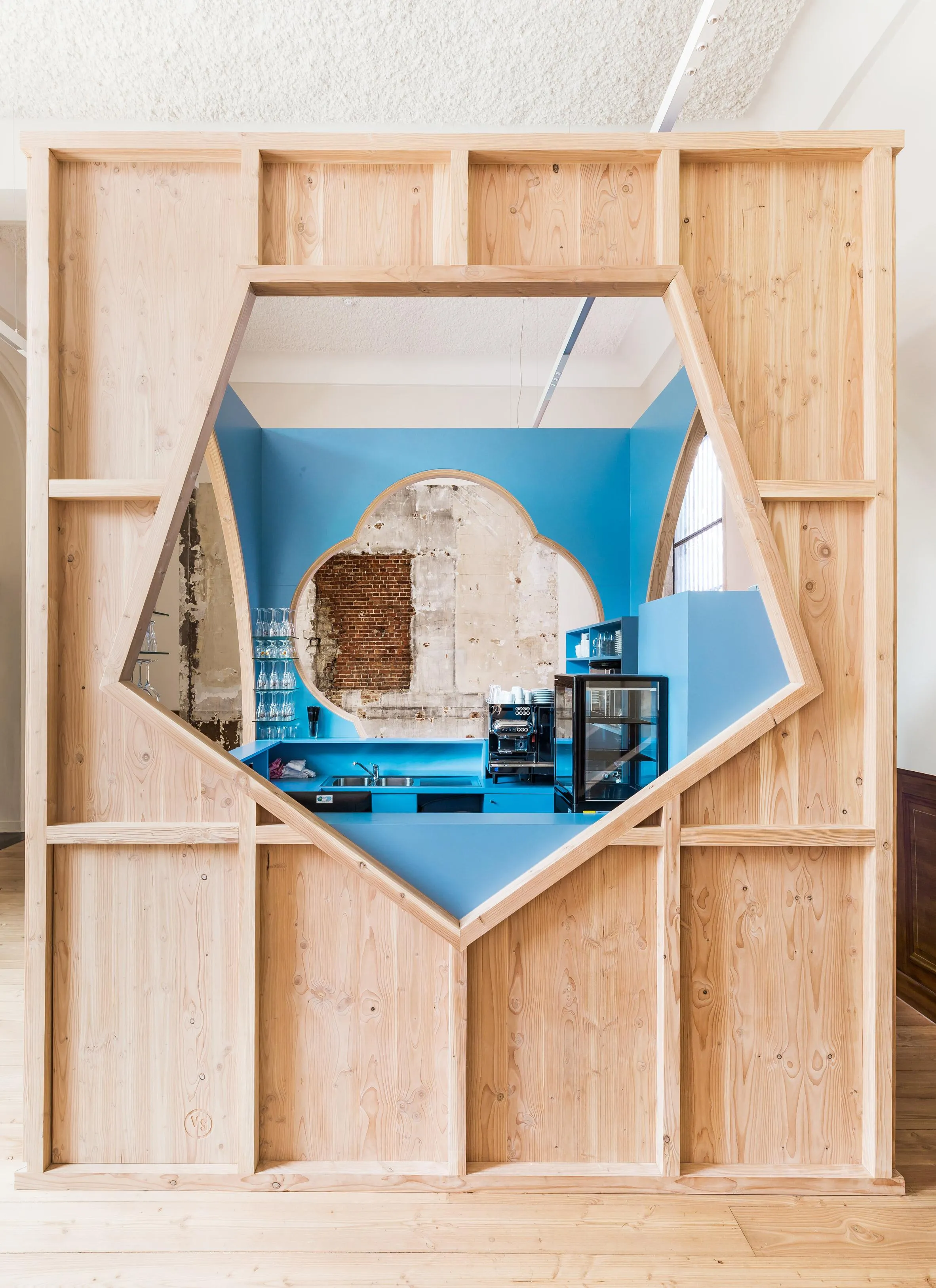 Собор кафе бар Антверпен Собор кафе бар Антверпен