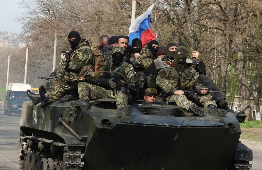 Из-за военного положения в Украине боевики привели свои силы к высшей степени боевой готовности