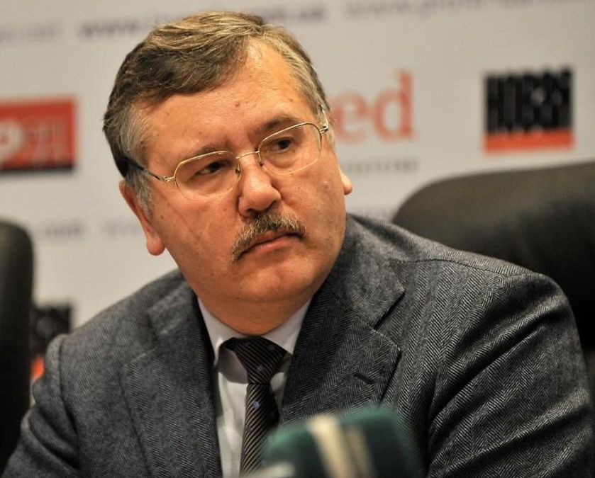 Гриценко прокомментировал нападение на себя и намекнул на заказчика Гриценко прокомментировал нападение на себя и намекнул на заказчика