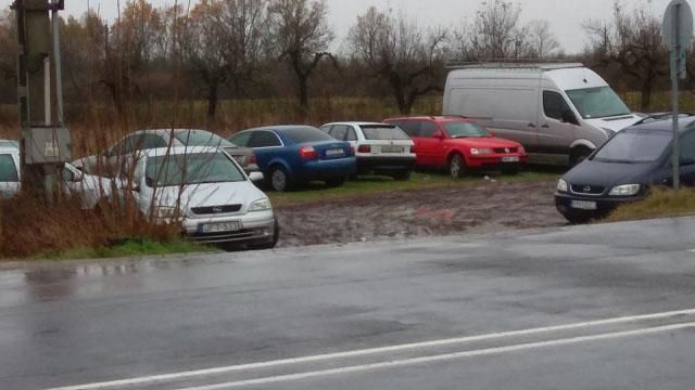 На українському кордоні збільшується звалище "євроблях"