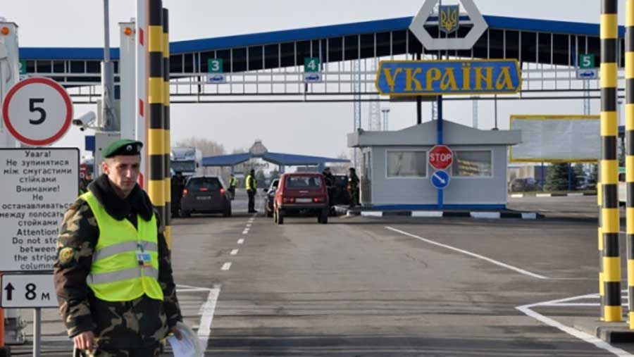 Как вы относитесь к запрету на въезд россиян-мужчин в Украину?