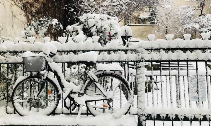 Хуртовини, снігопади і шторм на морі: в Україну йде сильна негода Хуртовини, снігопади і шторм на морі: в Україну йде сильна негода