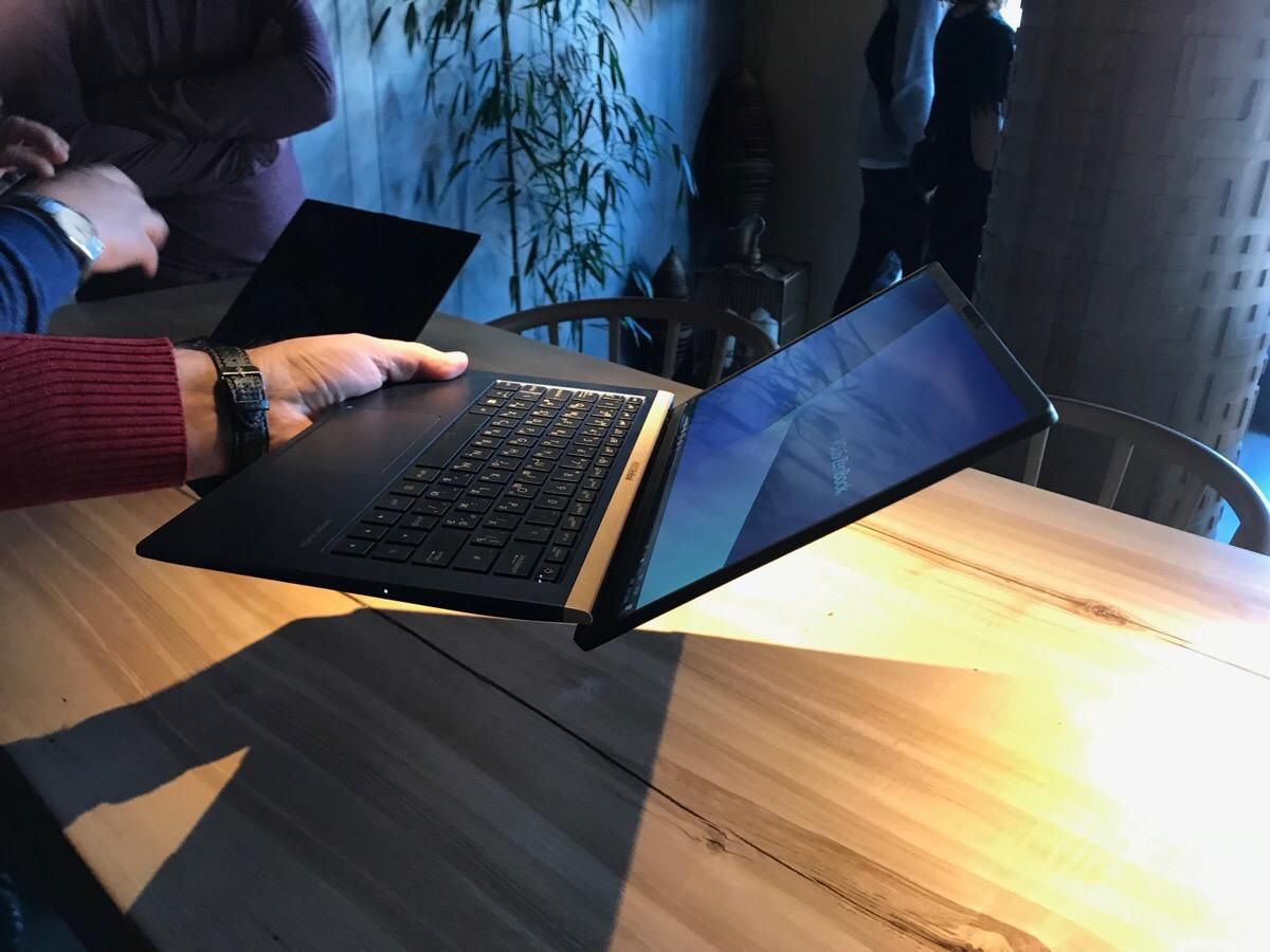 Asus представила в Украине свои очень компактные ноутбуки: цены Asus представила в Украине свои очень компактные ноутбуки: цены