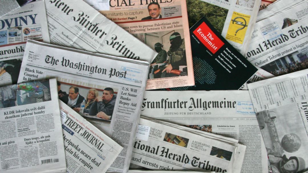 Воєнний стан в електоральних цілях: світова преса продовжує обговорювати Україну