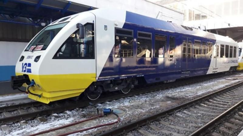 Поезд "Экспресс Киев-Борисполь" сломался на следующий день после первого рейса