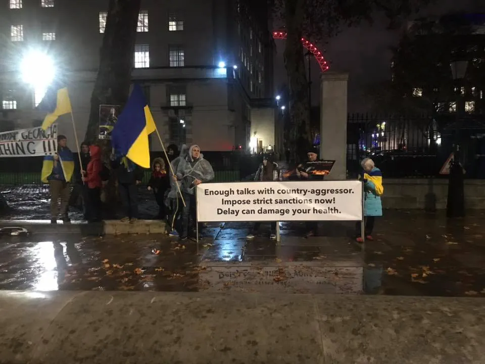 мітинг британія лондон агресія росії мітинг британія лондон агресія росії