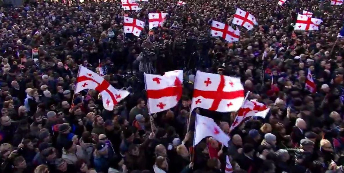 "У Грузии нет президента": на массовой акции протеста в Тбилиси оппозиция высказала  требования
