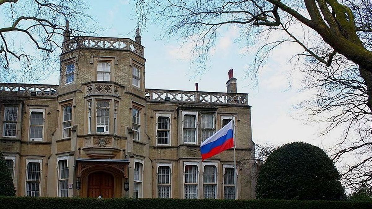 Британия поймала на шпионаже российских журналистов: появилась первая реакция РФ Британия поймала на шпионаже российских журналистов: появилась первая реакция РФ
