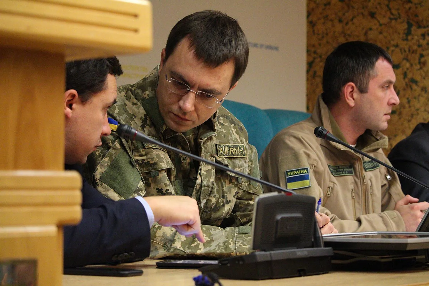 Міноборони, Омелян, військова форма, Мінінфраструктури, воєнний стан Міноборони, Омелян, військова форма, Мінінфраструктури, воєнний стан