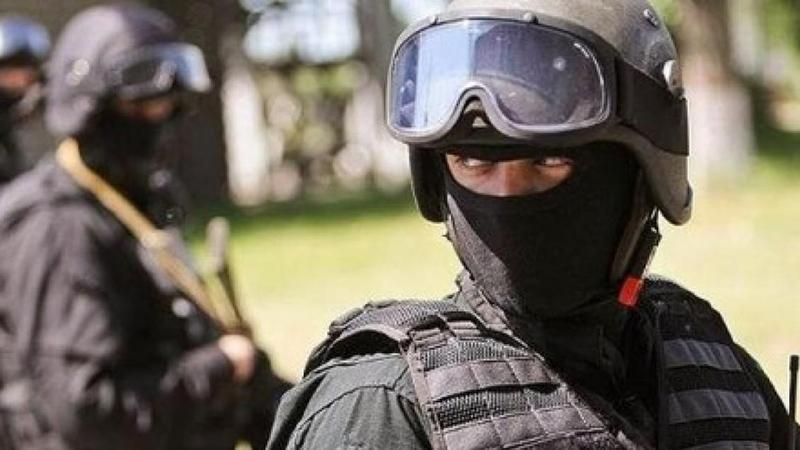 Украинцев незаконно переправляли в Россию транзитом через оккупированный Крым Украинцев незаконно переправляли в Россию транзитом через оккупированный Крым