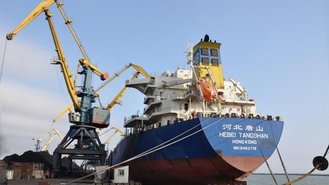 Росія припинила тритижневу блокаду продовольчих суден в Азовському морі