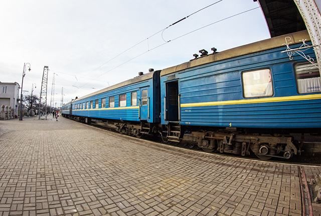 "Укрзализныця" назначила новые поезда, которые соединят восток Украины с центром и западом